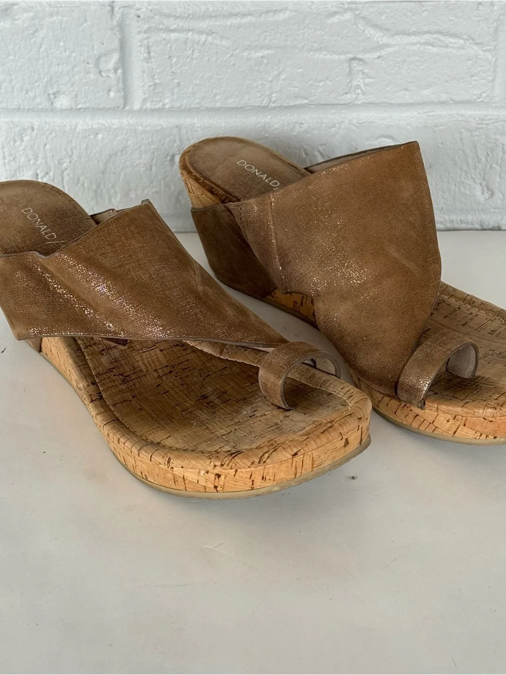 Metallic Donald Pliner Gyer Wedge Sandals Bundle Women's 8.5